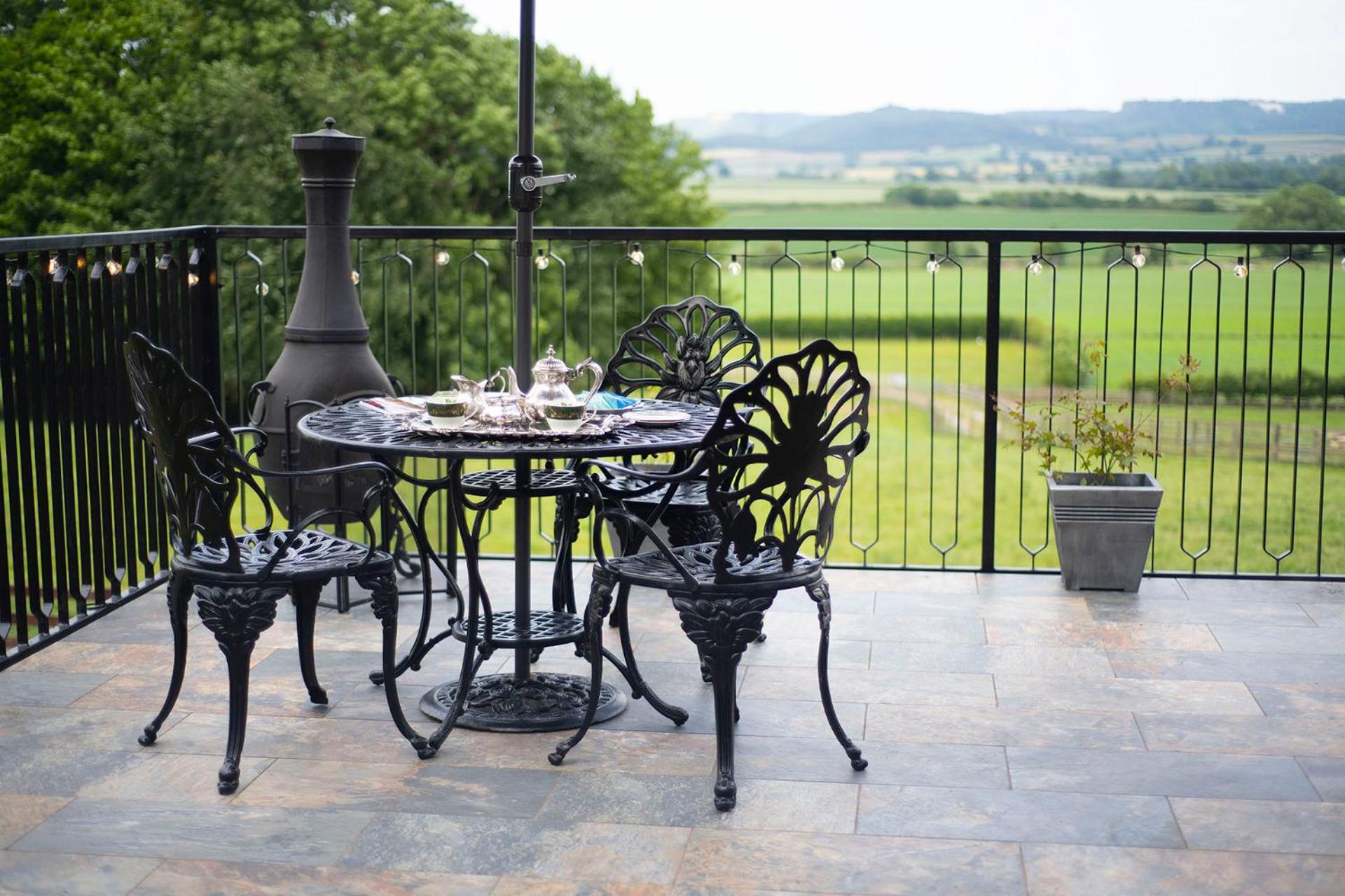Burtree Country House, Tipi'S, Treehouse & Lodge & House Rooms With Hot Tubs In A Private Garden 서스크 외부 사진