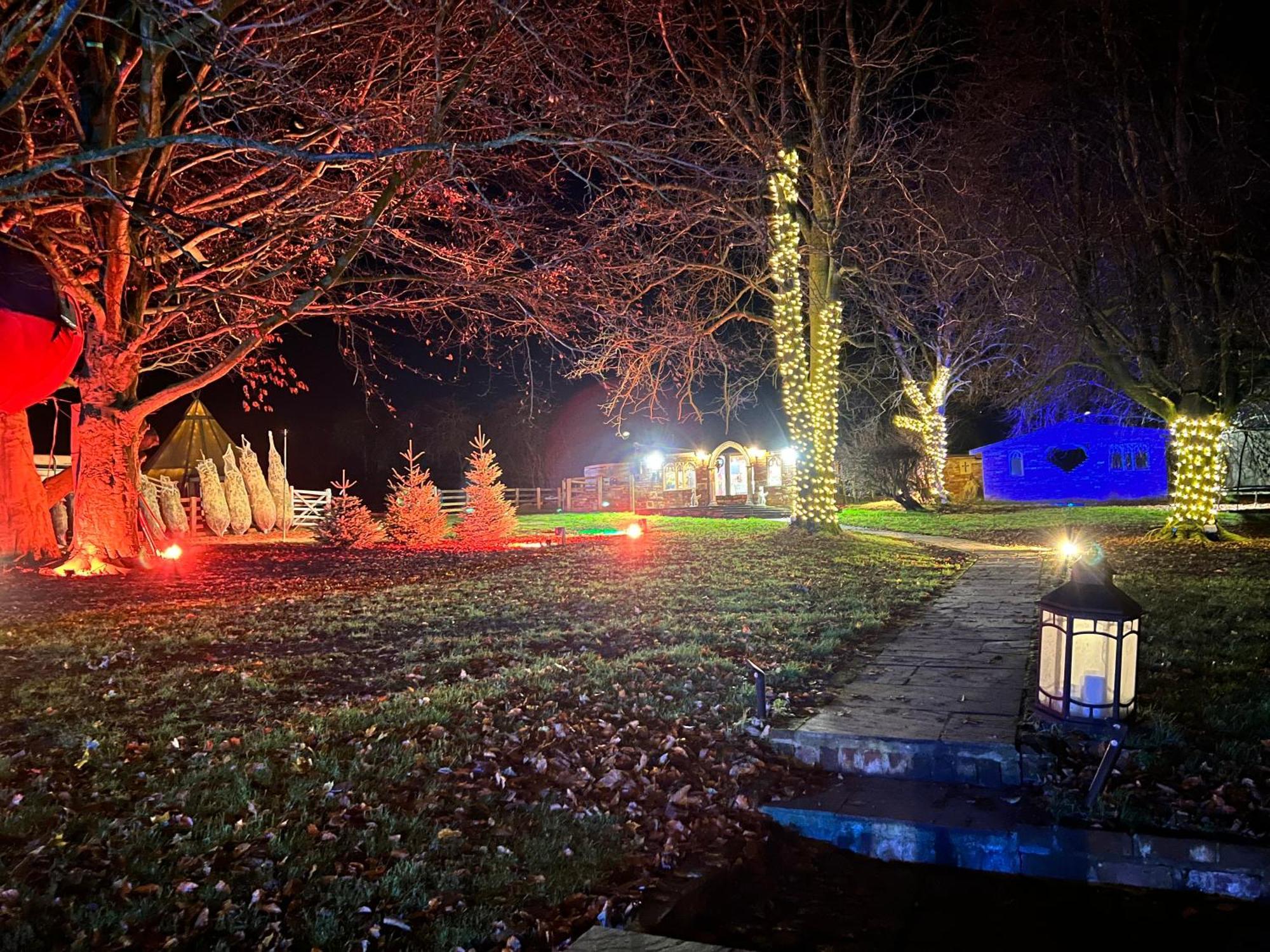 Burtree Country House, Tipi'S, Treehouse & Lodge & House Rooms With Hot Tubs In A Private Garden 서스크 외부 사진